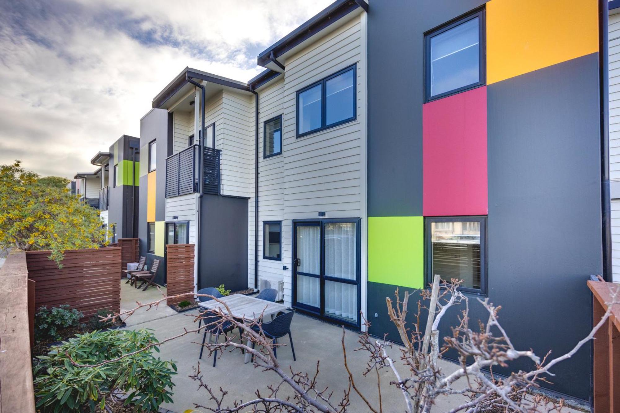 Ava Lodge Lower Hutt Exterior photo