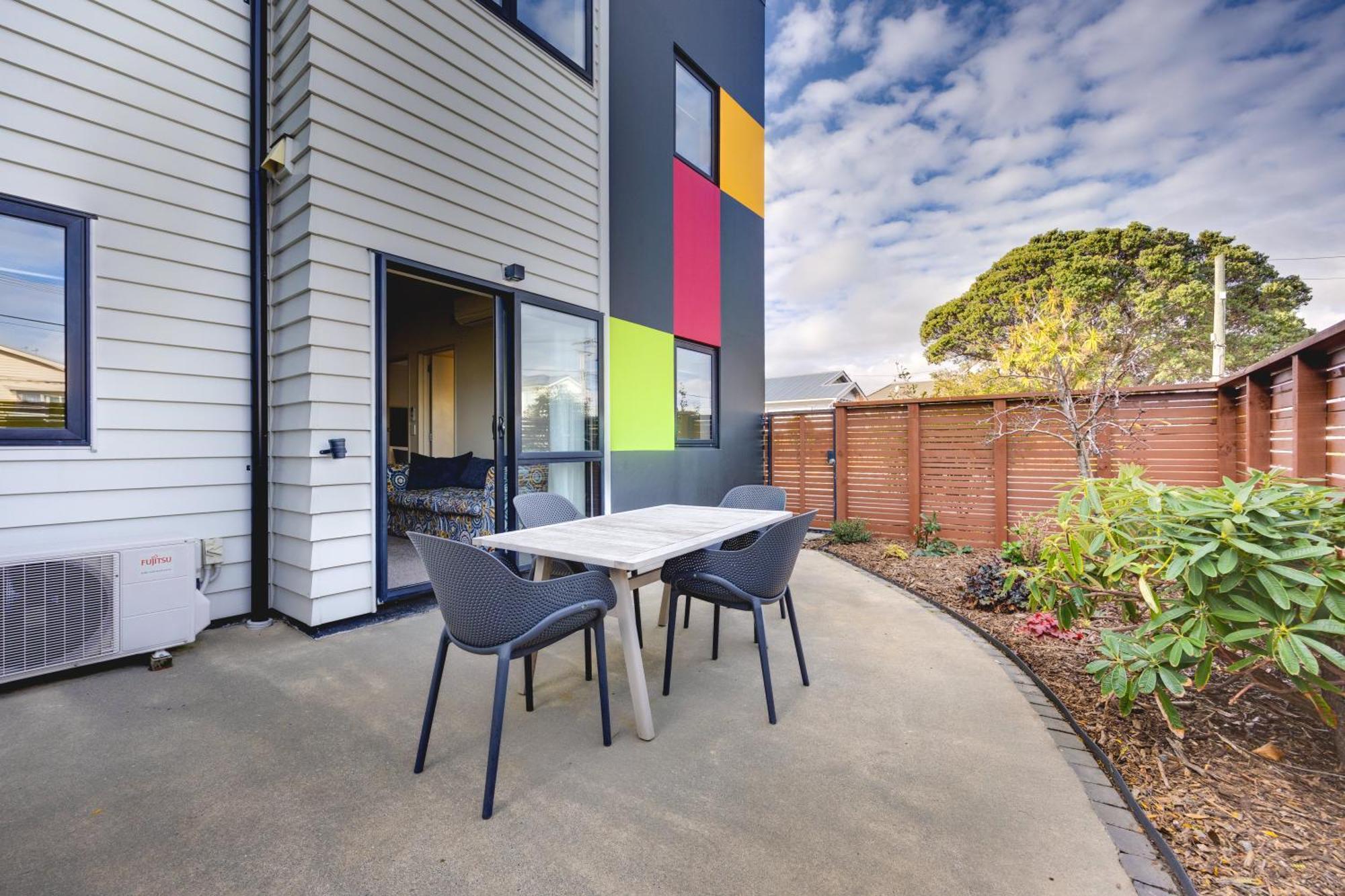 Ava Lodge Lower Hutt Exterior photo
