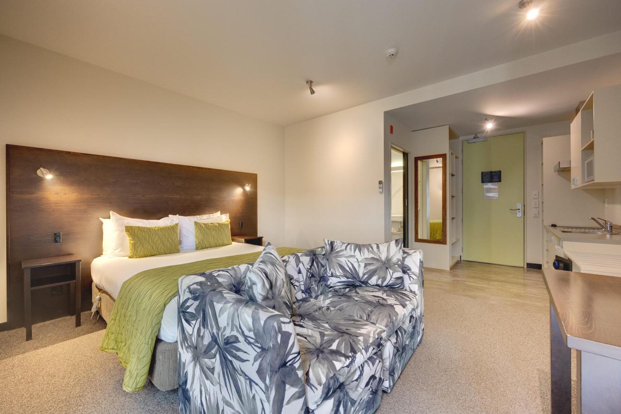 Ava Lodge Lower Hutt Exterior photo